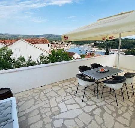 Sea-views Brazza With Private Pool