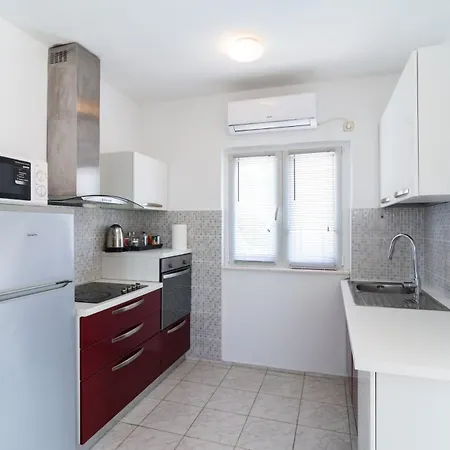 Sea-views Brazza With Private Pool *