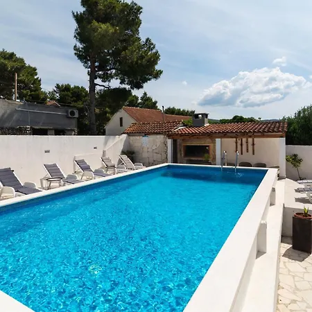Apartment Sea-views Brazza With Private Pool