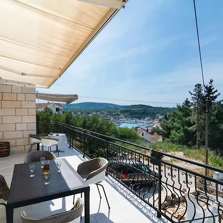 Sea-views Brazza With Private Pool