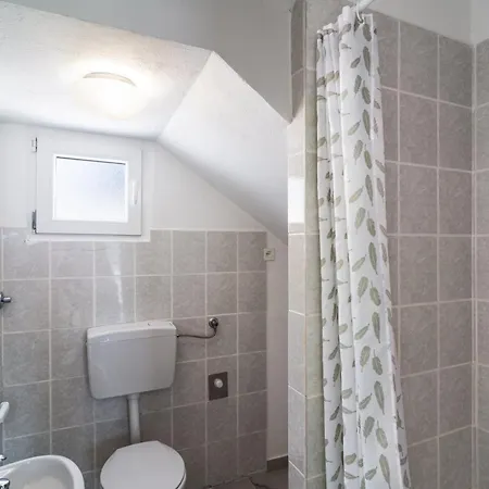 Sea-views Brazza With Private Pool Apartman